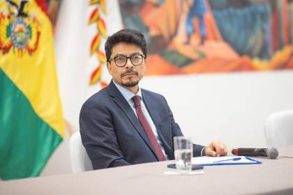 Ministro Aramayo sobre la denuncia contra el gerente de la CNS: “Corresponde a la Justicia dar respuesta a estos temas” 