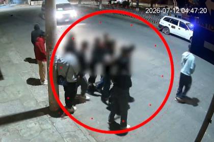 Pandilleros someten a brutal golpiza a un joven hasta dejarlo inconsciente y fue hospitalizado con pronóstico reservado