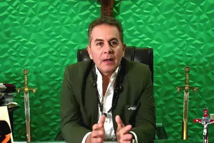 Gobernador de Beni brinda respaldo a Tuto Quiroga para segunda vuelta 