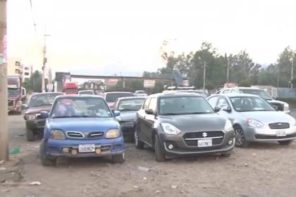 En Cochabamba no solo hay desabastecimiento de diésel sino también largas filas por gasolina