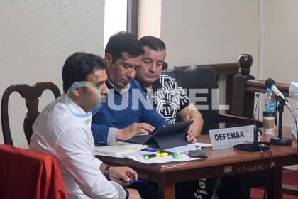 Jhonny está frente al juez que definirá si queda detenido o se defiende en libertad por el caso de presunta malversación