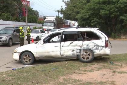 Aprehenden a conductores tras choque que deja una mujer fallecida y tres heridos