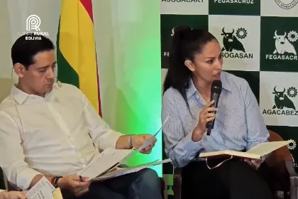 Seguridad jurídica y cambios profundos en la política de tierras, las claves del foro que reúne a senadores y ganaderos