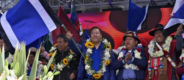 Los ‘arcistas’ del MAS convocaron a congreso en El Alto, los evistas en Yapacaní