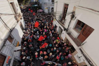Marchan en Sucre contra el pasaje transitorio y exigen abrogación del decreto del diésel
