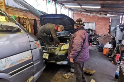 Alcaldía de La Paz reporta 147 vehículos municipales afectados por problemas con la gasolina