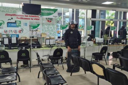 Saavedra interviene oficinas de Recaudaciones para “blindar” el sistema y denuncia robo de hasta Bs 600 millones anuales