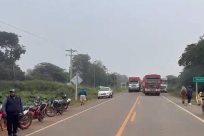 Bloquean en San Ignacio de Velasco para exigir que se realicen nuevas elecciones municipales