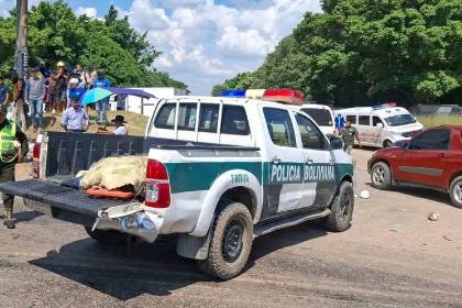 Motociclista muerte tras ser embestido por un camión en la carretera a Warnes