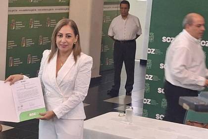 Santa Cruz: Posesionan a Mónica Justiniano como nueva directora departamental del INRA