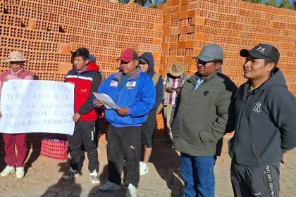 “Hay un incremento en el precio del gas”: Ladrilleros artesanales de La Paz anuncian un alza del 20% en sus productos 