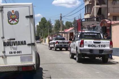 Autopsia revela que mujer hallada en su piscina murió por asfixia por sumersión