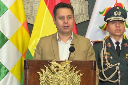 Lara dice que Paz debe iniciar un diálogo y ser autocrítico