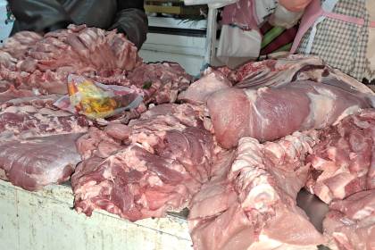 Sube el precio de la carne de cerdo en mercados de Cochabamba a horas de Nochebuena