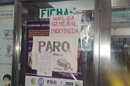 Trabajadores de salud de Cochabamba retoman su paro indefinido en demanda al pago del bono de vacunación