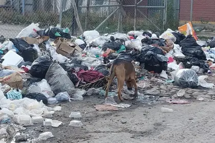Pobladores de Colcapirhua protestan contra el bloqueo en el botadero y exigen intervención policial