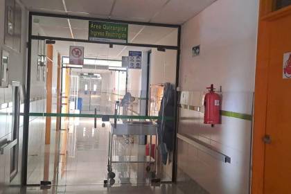 Dos heridos con arma blanca llegaron hasta un hospital de Cochabamba durante la jornada de feriado