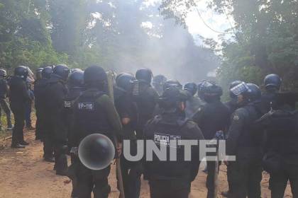 Policía gasifica a movilizados en operativo para retomar el control en pozo petrolero que fue tomado en Santa Rosa del Sara