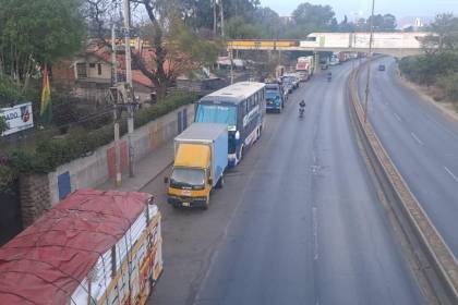 “El conductor ya no llega a su casa, vive en el camión”: Transporte pesado anuncia ampliado ante la falta de diésel