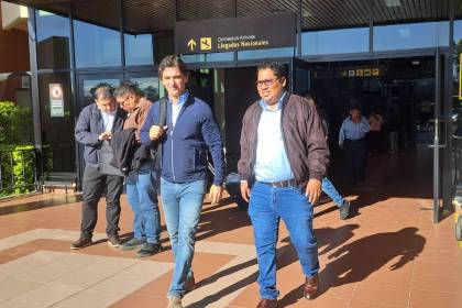 Encuentro nacional: Saavedra planteará redistribución del 30% para municipios, 13% para gobernaciones y 7% para universidades