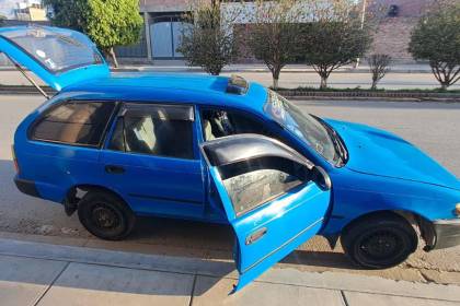 “Me han dejado en la ruina”, ladrones roban herramientas de trabajo y equipo de sonido de un vehículo