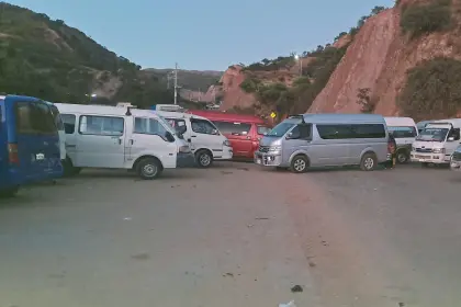 Al menos cuatro bloqueos cortan el paso en las rutas que unen a Cochabamba con el oriente y el occidente del país