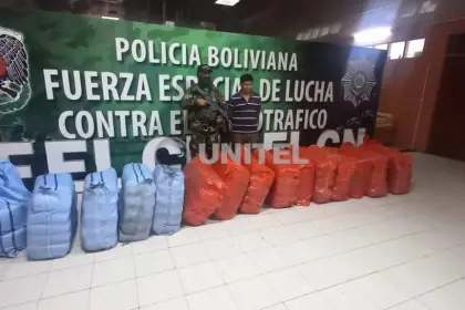 Santa Cruz: Hallan presunto cargamento de marihuana en control rutinario en la Villa Primero de Mayo