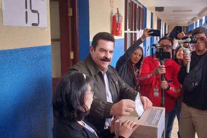 “Esperamos que quien gane sea Bolivia”, dice Manfred al pedir “madurez política” a los candidatos