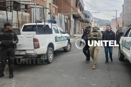 Atraco armado: Ocho sujetos armados reducen a familia y se llevan celulares y dinero