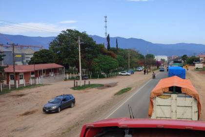 Declaran cuarto intermedio de tres horas en bloqueo en Mairana, municipio donde hubo duros enfrentamientos