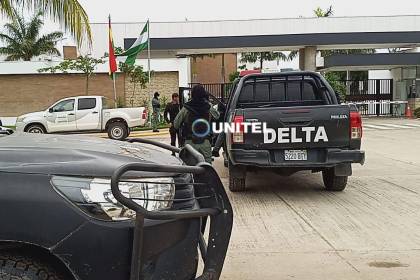 Hallan una caja fuerte con dinero en allanamiento a casa de Roger Mariaca en Santa Cruz