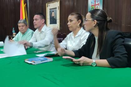 Fernando Parejas de alianza Unidad es elegido como presidente de la Brigada Parlamentaria cruceña