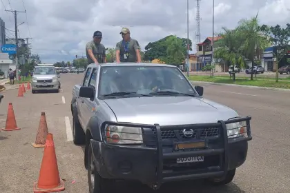 Fiscalía inspecciona oficinas de YPFB en Santa Cruz y confirman que Dorgathen es investigado por presunto contrabando de combustible