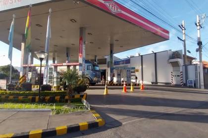 Filas en surtidores: ANH habla de sobredemanda y dice que analizan incrementar más volúmenes de diésel y gasolina