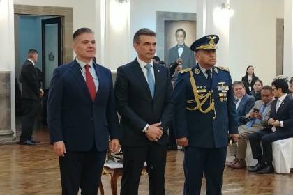 Paz posesiona al Secretario General Permanente del Consejo Supremo de Defensa