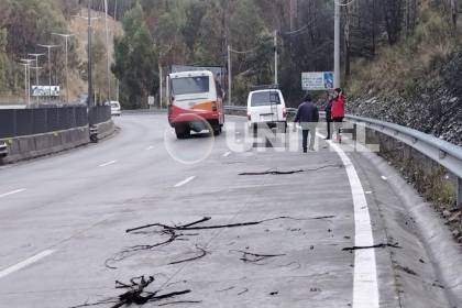 Hombre muere en plena autopista El Alto – La Paz, se presume que fue atropellado