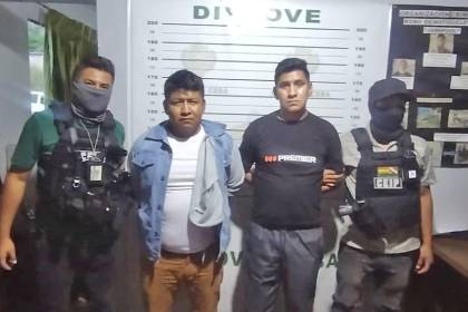 Envían a la cárcel al policía y al expolicía implicados en el robo de un vehículo en Cochabamba