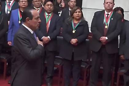 César Dockweiler jura como alcalde del municipio de La Paz 
