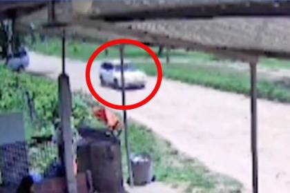 Video muestra el vehículo en el que se sospecha fue raptada una niña de ocho años