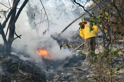Santa Cruz: Gobernación y autoridades de Puerto Suárez convocan al COEM ante emergencia por los incendios