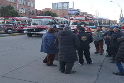 Educación determina clases a distancia en La Paz y Cochabamba ante el paro de transporte