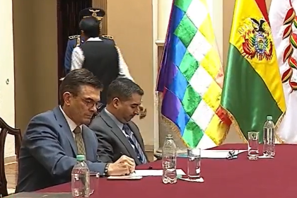 El Gobierno lanza el programa “Tranca cero” para desmontar la burocracia y optimizar servicios