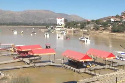 Bajo nivel del agua de la represa de La Angostura preocupa a regantes de Cochabamba