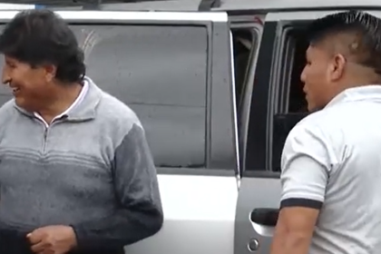 Evo Morales reaparece de forma pública en Villa Tunari pese a dos órdenes de aprehensión en su contra