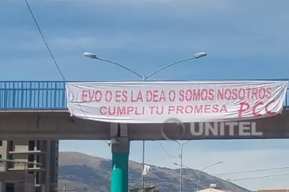 Aparecen pasacalles con mensaje para Evo en Cochabamba