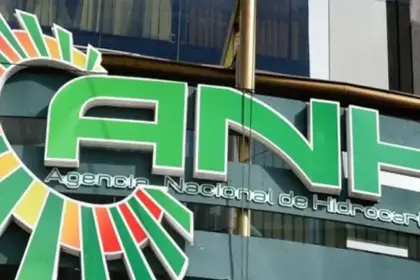 Ministro Blanco anuncia el cierre de la ANH: “Vamos a abrir otra empresa con otra gente”