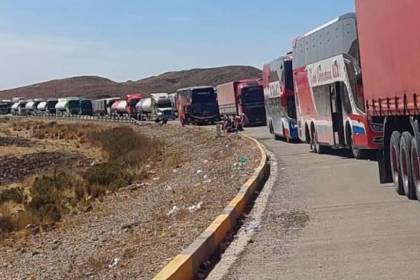 Gremiales de Oruro anuncian bloqueos de caminos para este jueves por la escasez de dólares y otras demandas