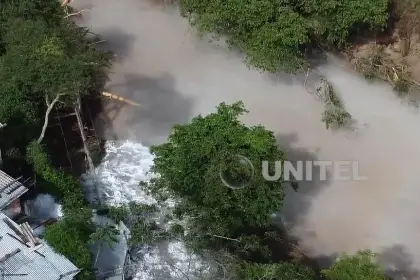 Ducto dañado en Samaipata fue reparado y se anuncia la rehabilitación del tráfico este miércoles