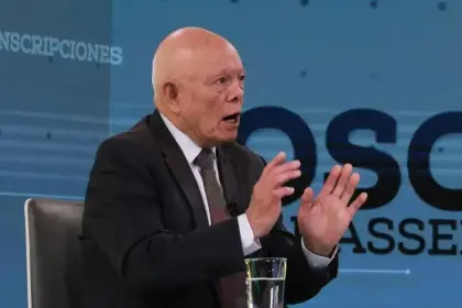 “El proceso electoral está garantizado”, dice Hassenteufel, que confirma su baja médica