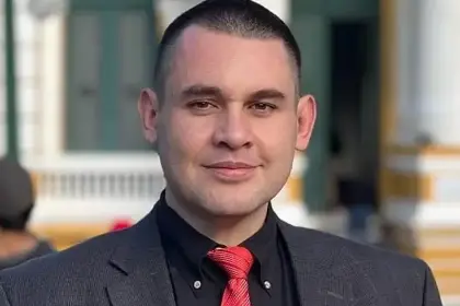 El analista político Paúl Coca es candidato a diputado uninominal con Jaime Dunn
